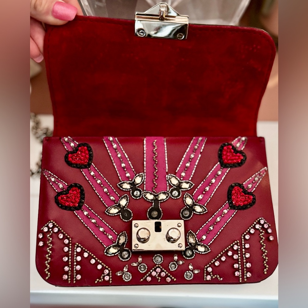 Valentino Garavani Heart Beaded Glam Lock Bag - Picture 11 of 15